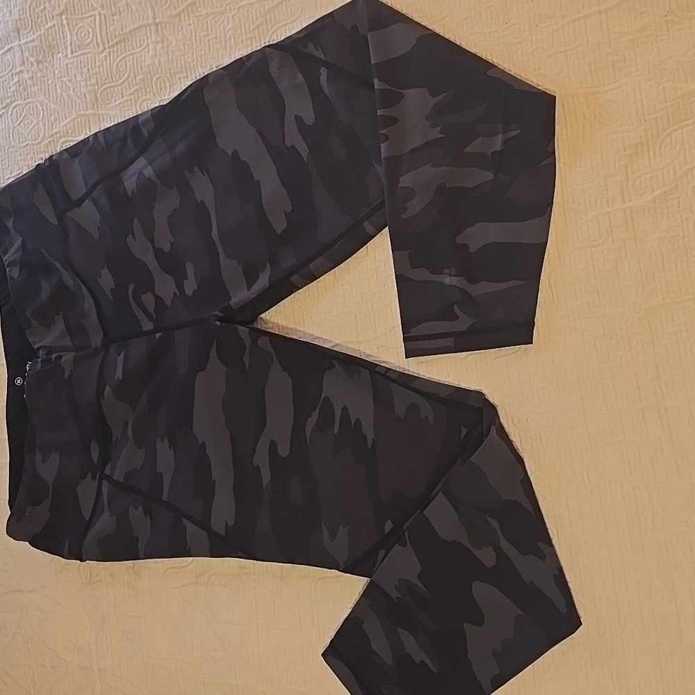 Sweaty Betty Women's Camo Leggings - Black & Gray